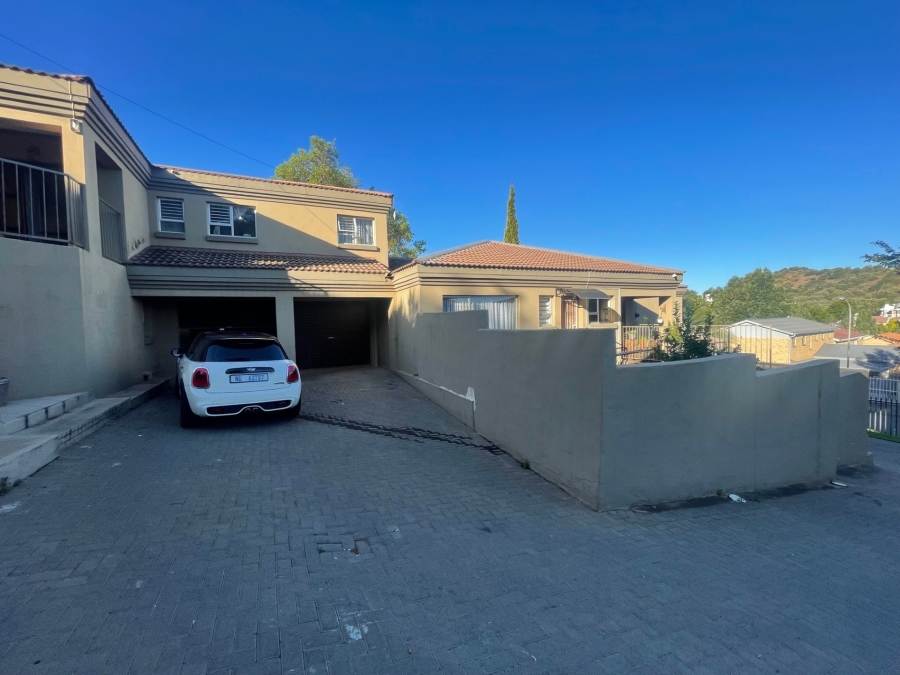 3 Bedroom Property for Sale in Baysvalley Free State